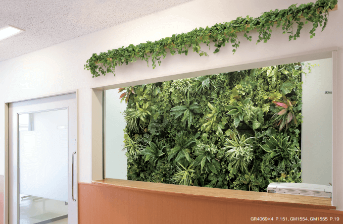 病院受付カウンターの室内緑化