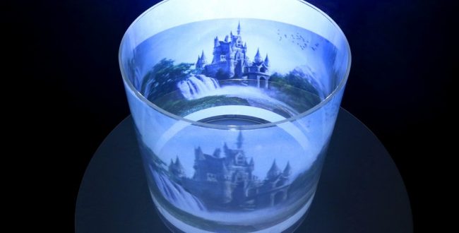 プロジェクター用透過型スクリーン「DiaLumie®(ディアルミエ)」とは